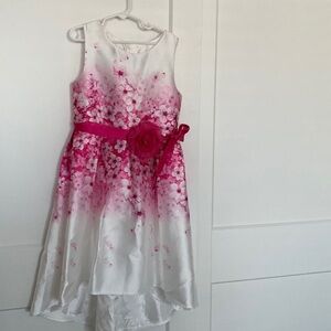 Girls size 9 monsoon dress, lightly used.